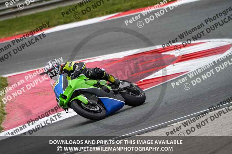 cadwell no limits trackday;cadwell park;cadwell park photographs;cadwell trackday photographs;enduro digital images;event digital images;eventdigitalimages;navarra;no limits trackdays;peter wileman photography;racing digital images;trackday digital images;trackday photos
